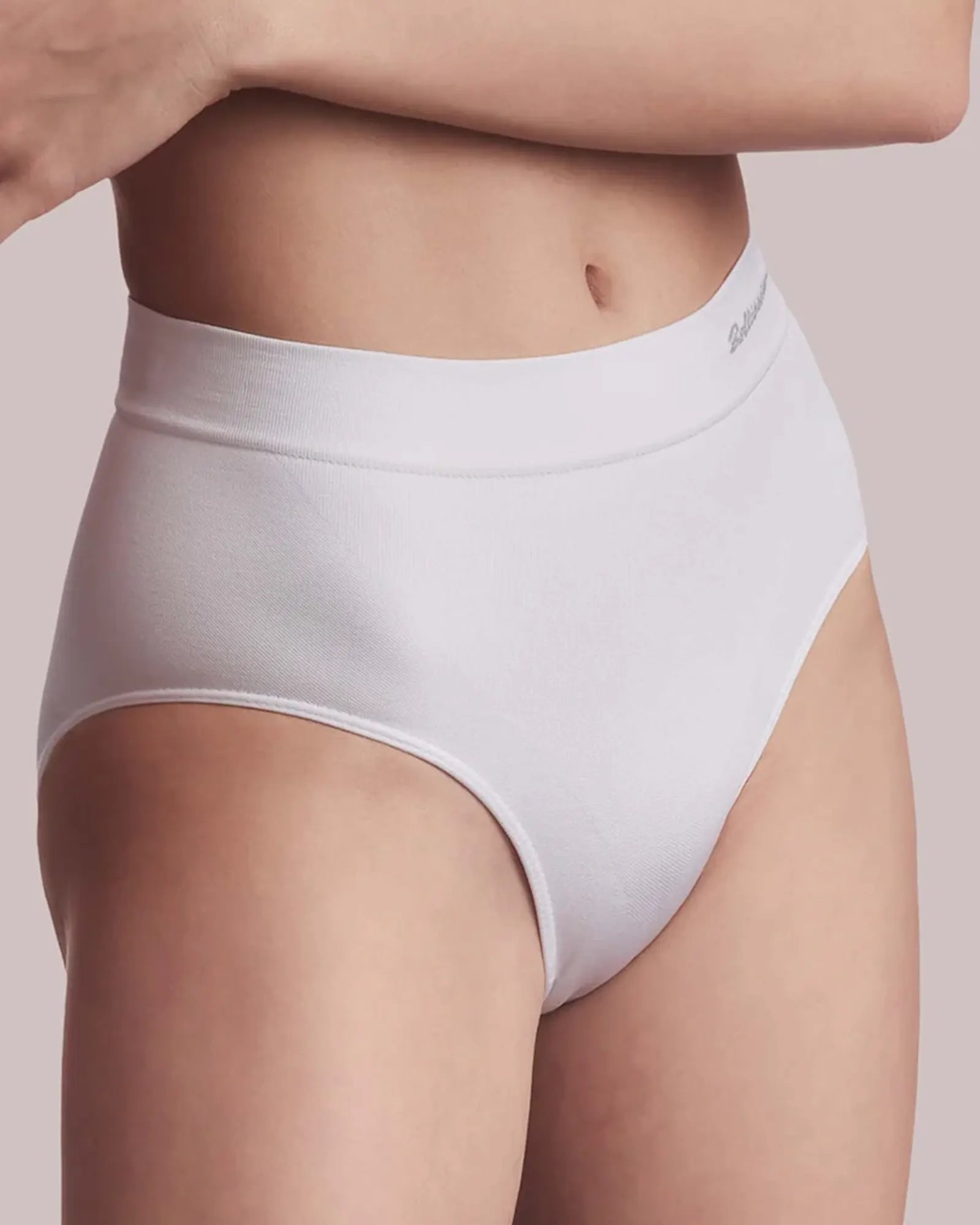#colore_bianco